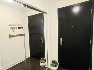 65 Saint Mary St #2002, Toronto, ON M5S 0A6