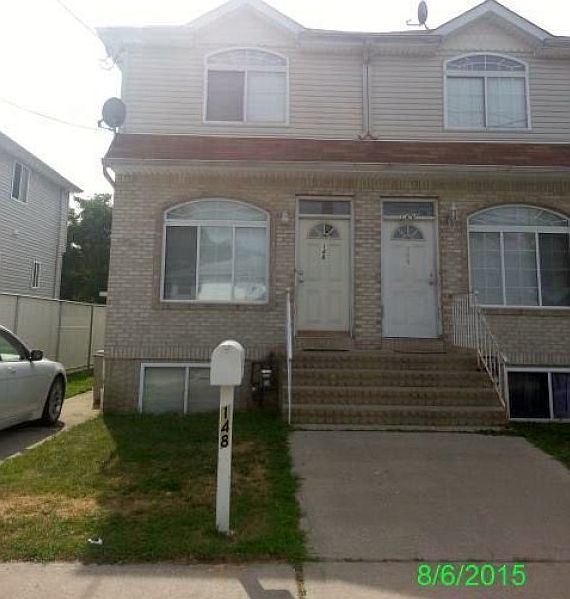 1st image of 148 Holland Ave