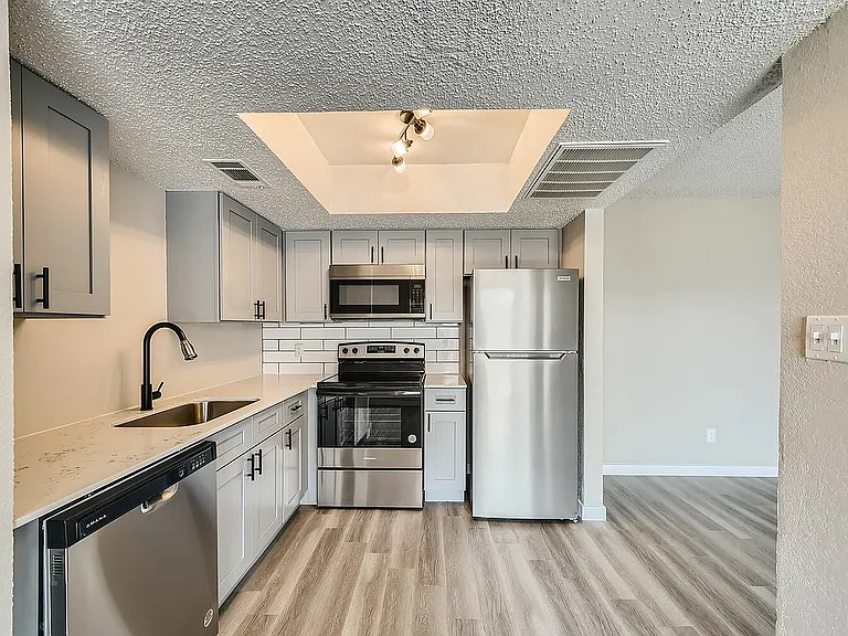 Rise Spring Pointe — Photo 30