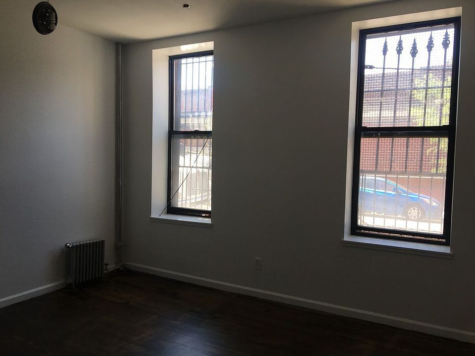 1st image of 721 Henry St Ste 1