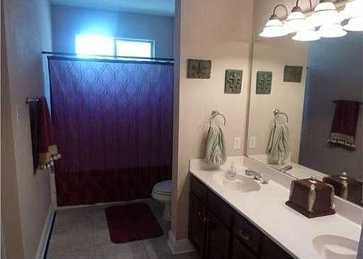 4th image of 911 Saint Julien Dr #9