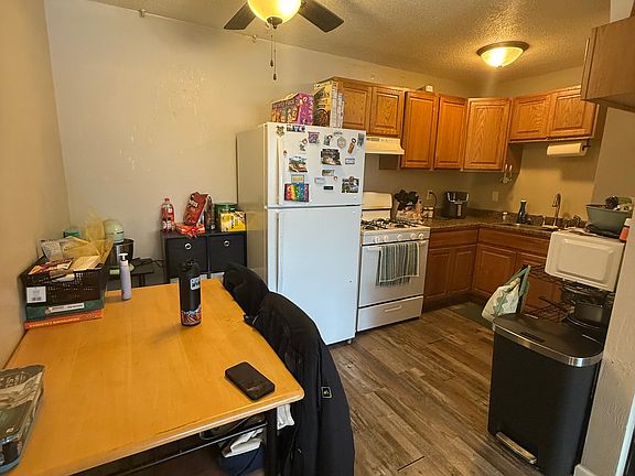 5th image of 814 11th Ave SE APT 302