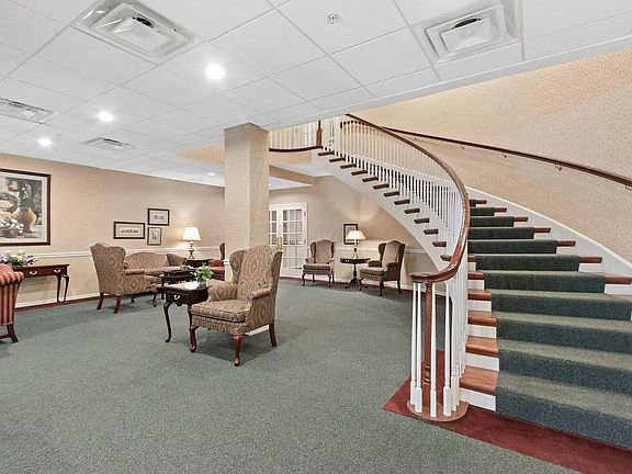 3rd image of 5935 N High St #222