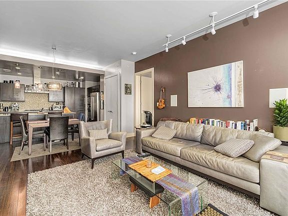 4th image of 210 Lee Barton Dr Unit 511