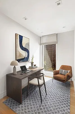 Office, photo 1