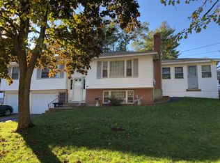 14 Bradford St, Nashua, NH 03063