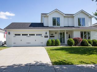 2825 Oshea Dr, Lincoln, NE 68516