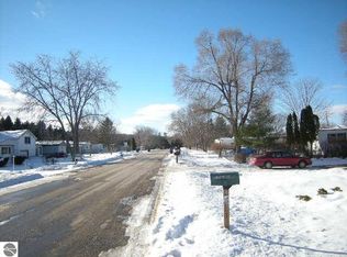 2068 Laura Dr, Traverse City, MI 49696