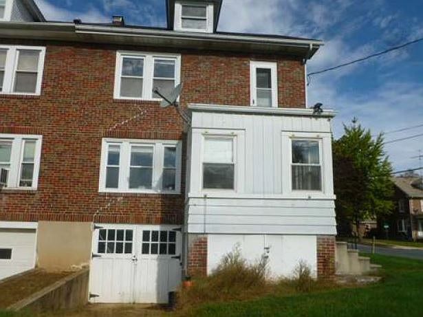 2nd image of 538 March St