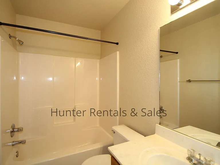5203B Daybreak Dr — Photo 17