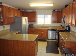 6859 Ivanpah Ave, Twentynine Palms, CA 92277