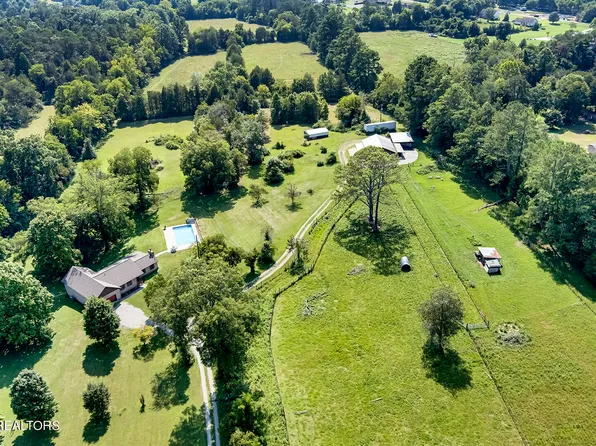 4923 Shipe Rd, Corryton, TN 37721