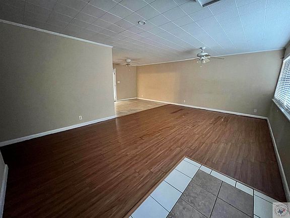 2nd image of 2803 Stilwell Dr