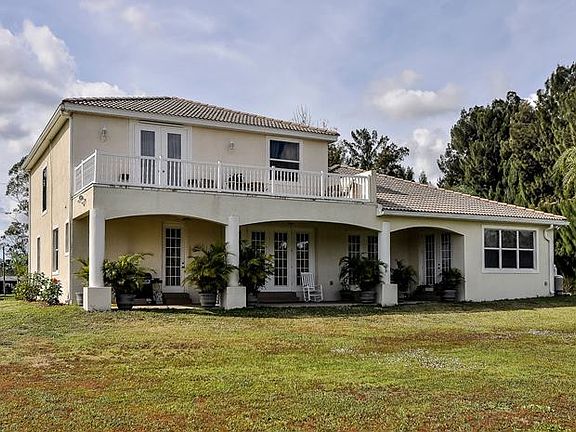 4th image of 16200 Aralia Dr