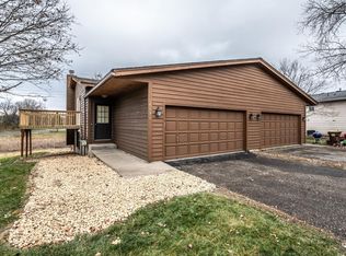 5575 W 136th St, Savage, MN 55378