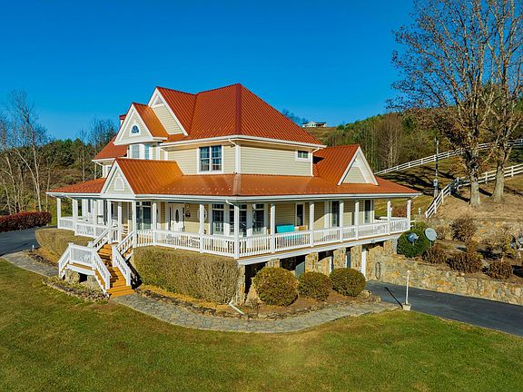 3rd image of 687 Old Dyer Farm Private Ln