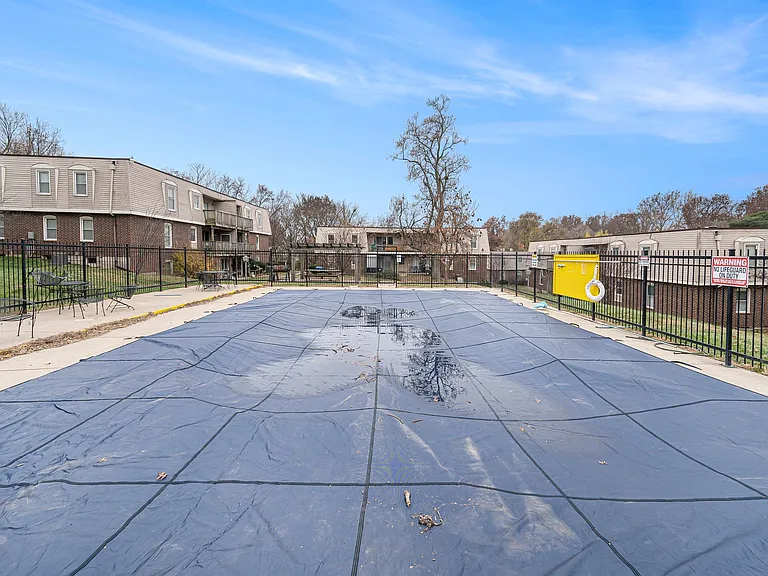 Heatherwood Apartments — Photo 3