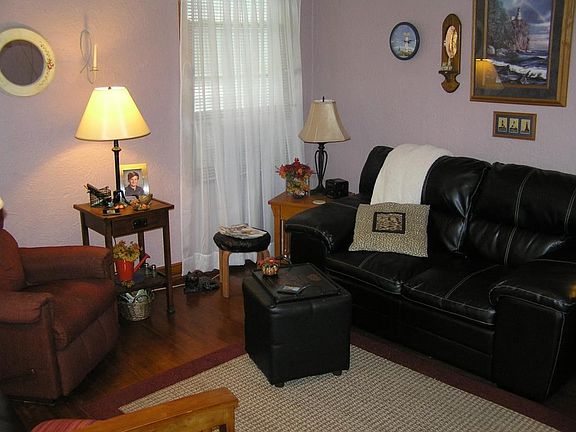 Hardwood floors in LR, hall and both BR