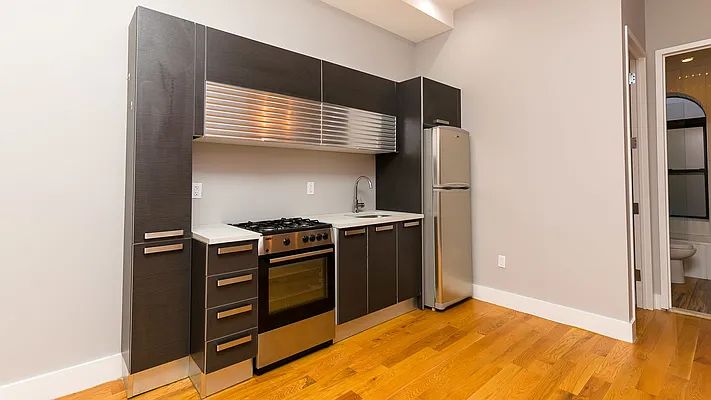 Rented by Nooklyn NYC LLC | media 20