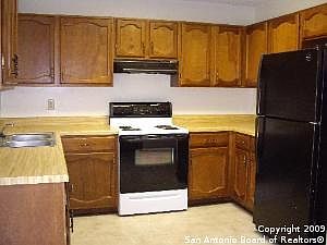 3rd image of 5954 Cliff Bank St