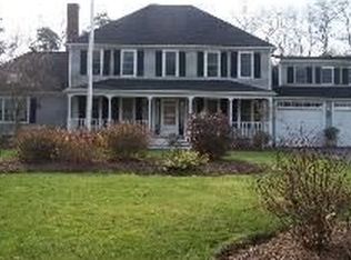 9 Clapp Ln, Bourne, MA 02532