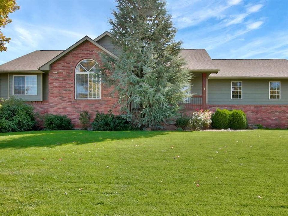 1st image of 403 W Tuscany Dr