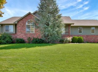 403 W Tuscany Dr, Andover, KS 67002