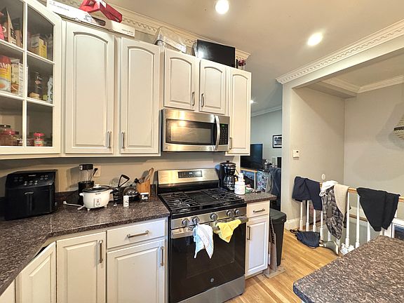 4th image of 84 O St Unit 1