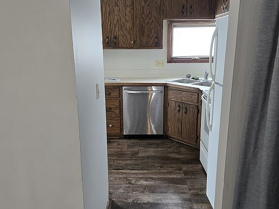 2nd image of 8311 Brunswick Ave N