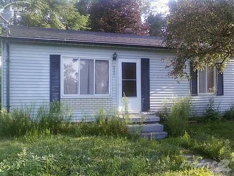 3001 Plainfield Ave photo 1