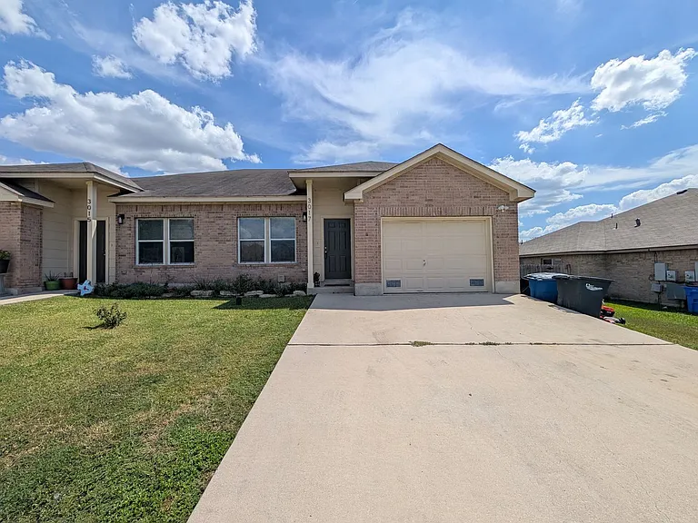 3017 Lodgepole Ln — Photo 1