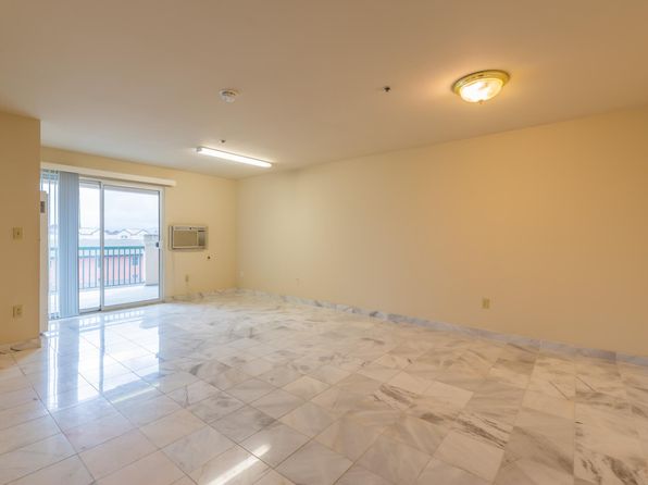 2175 California St APT 400