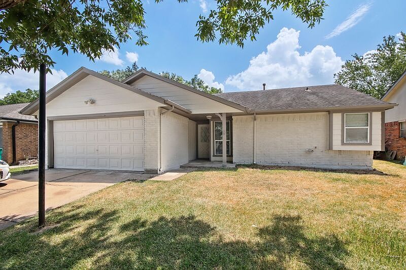1st image of 3703 Starlite Dr