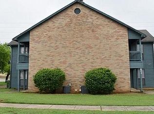 803 Treadwell Ct APT B, Hurst, TX 76053