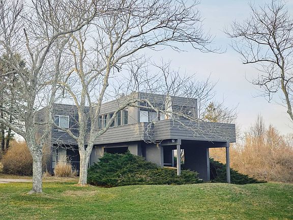 5th image of 672 Daniels Ln