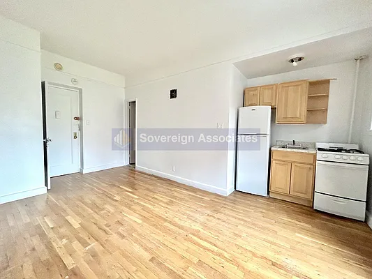 Rented by Sovereign Associates | media 2