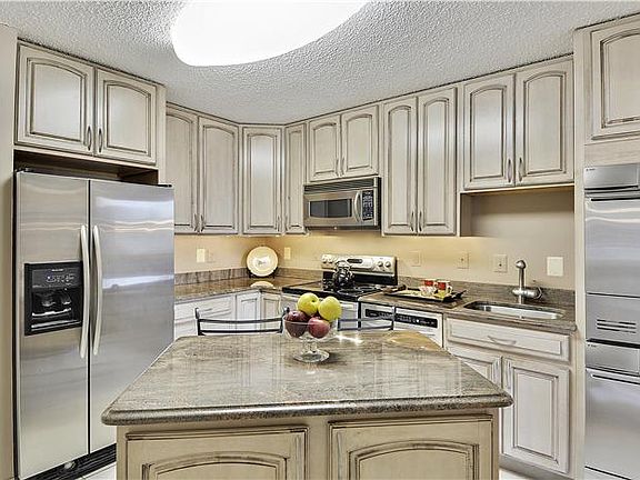 3rd image of 7420 Westlake Ter APT 208