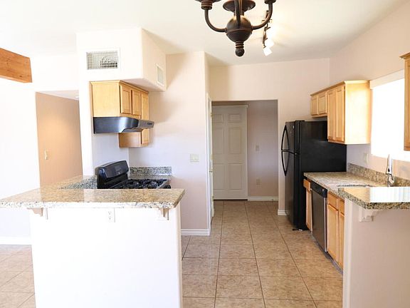 3rd image of 10413 S Nogales Hy