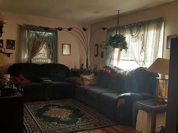4th image of 5814 Crippen Ave SW