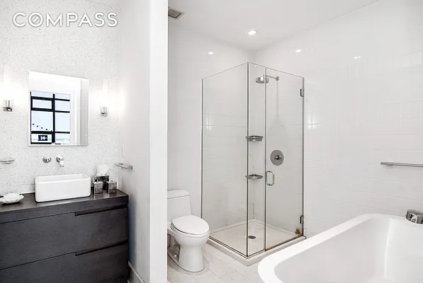 Rented by Compass | media 26