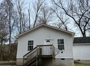 200 E Oak Street, Rossville, GA 30741