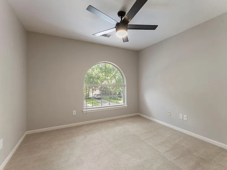 150 W Bristol Oak Cir — Photo 40