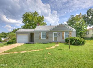 817 Kentland Dr, Neosho, MO 64850