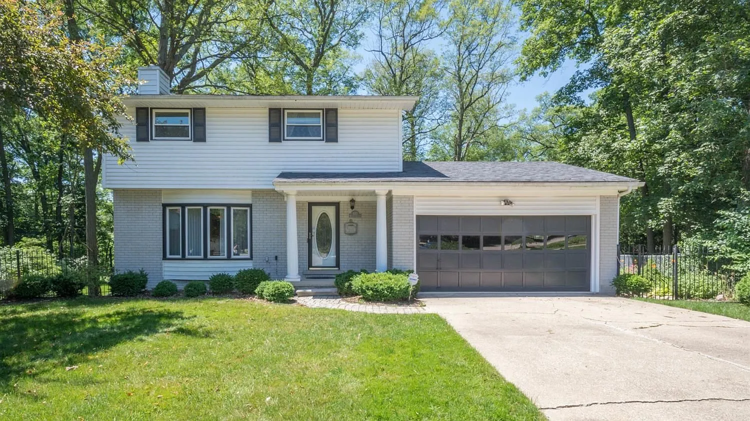 1272 Kuehnle Ct photo 1