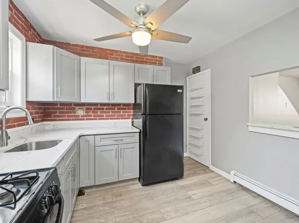 412 Hendrix Street image 6 of 27