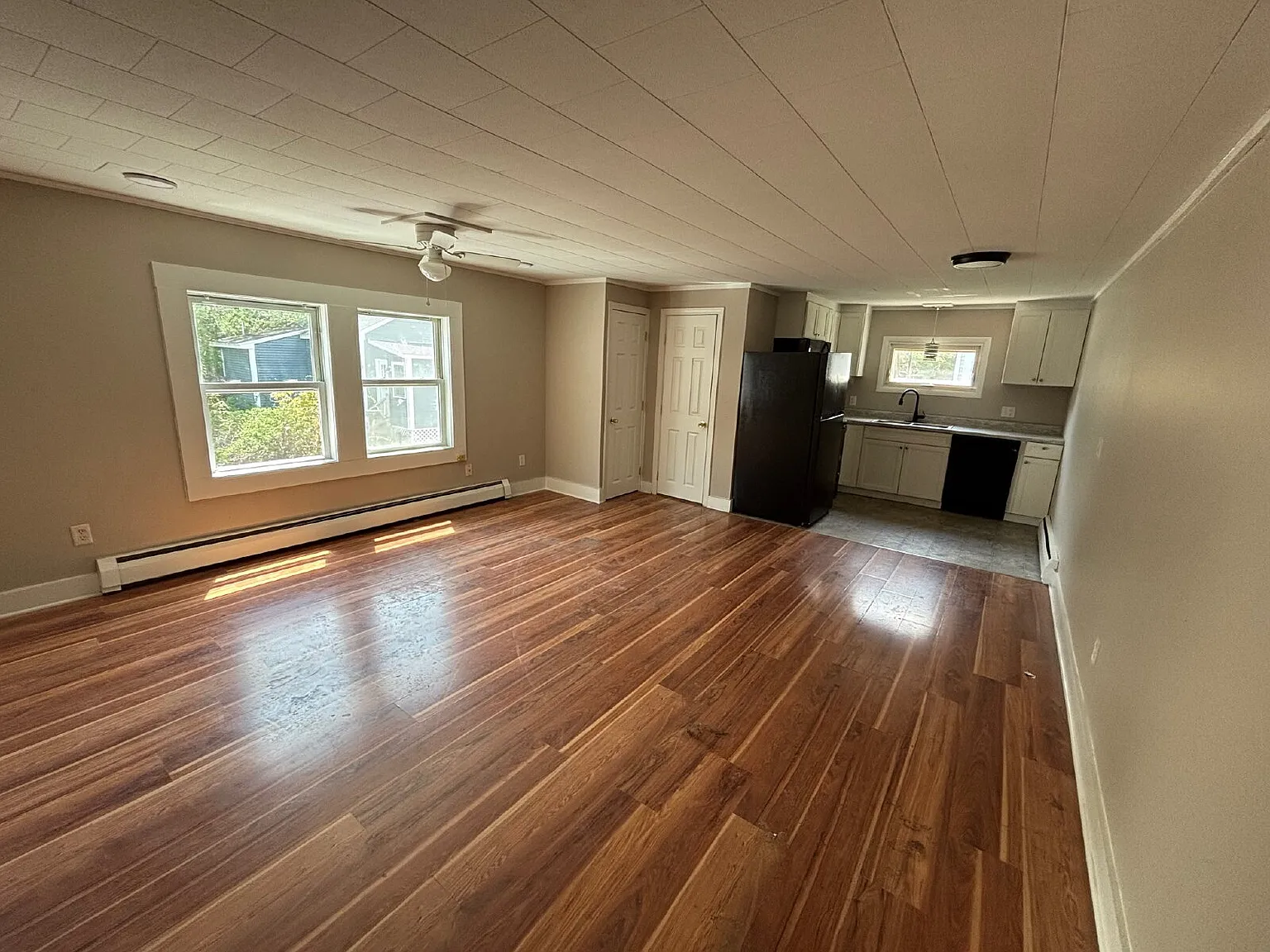 2 bed, 1.0 bath, 900 sqft, $1,450 — Photo 2