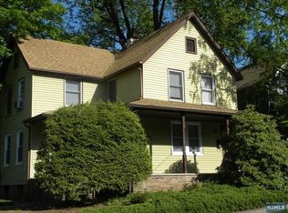 139 Prospect St, Midland Park, NJ 07432