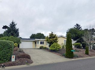 1549 N Siano Loop, Florence, OR 97439