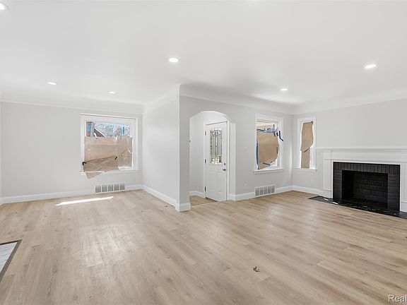 5th image of 5900 Neff Ave