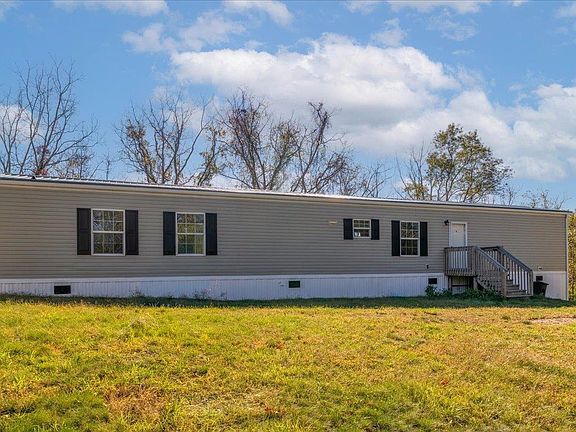 2nd image of 3848 Chestnut Ridge Rd